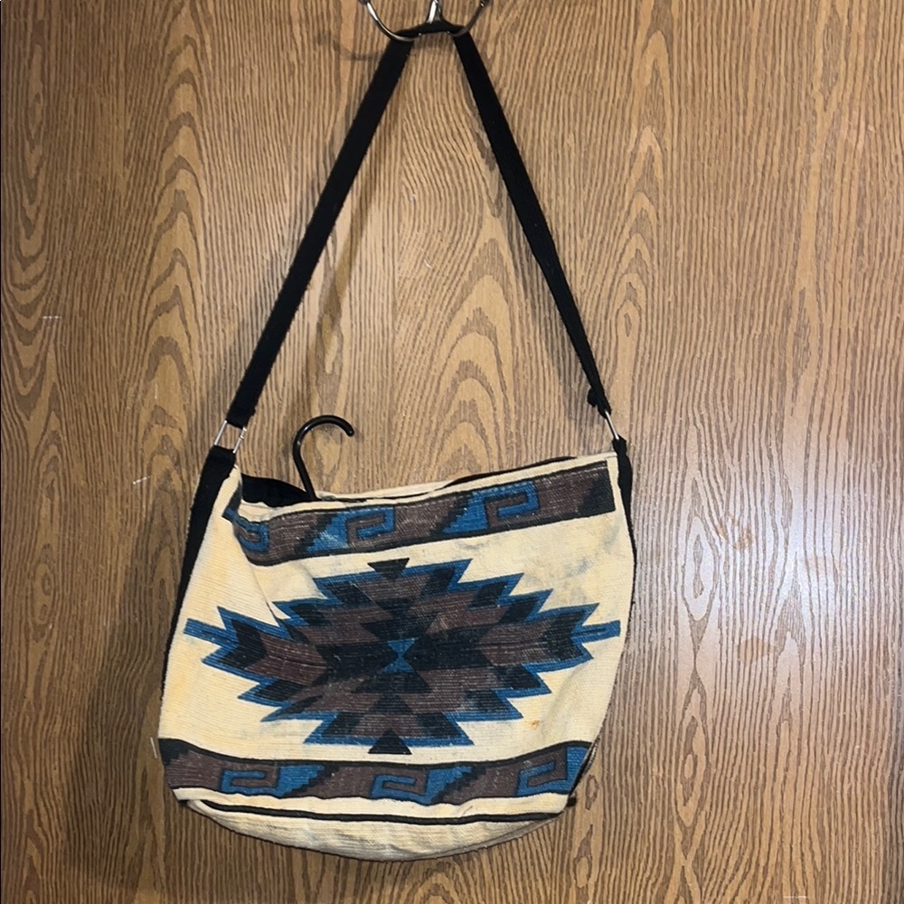 Stylish Native American Patterned Shoulder Bag - image 6